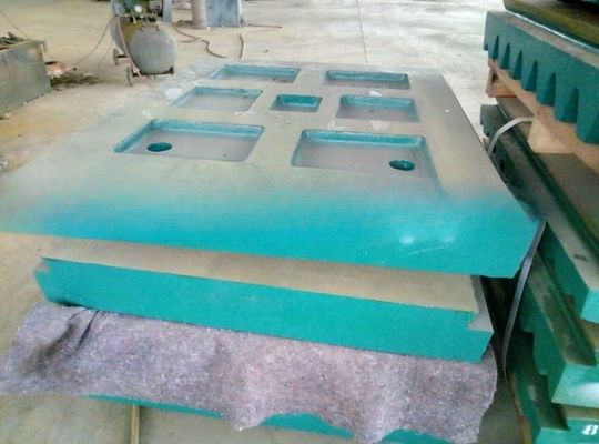 Weiterentwickelte Technologie Bergbau Stein Kiefercrusher Verschleißteile C125 Kieferplatte