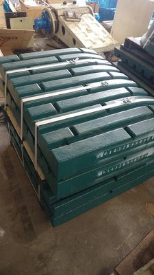 1000 kg Gewicht Hochmangan Stahl Guss Kieferplatte für C105 C106 Kiefer Brecher Verschleißteile